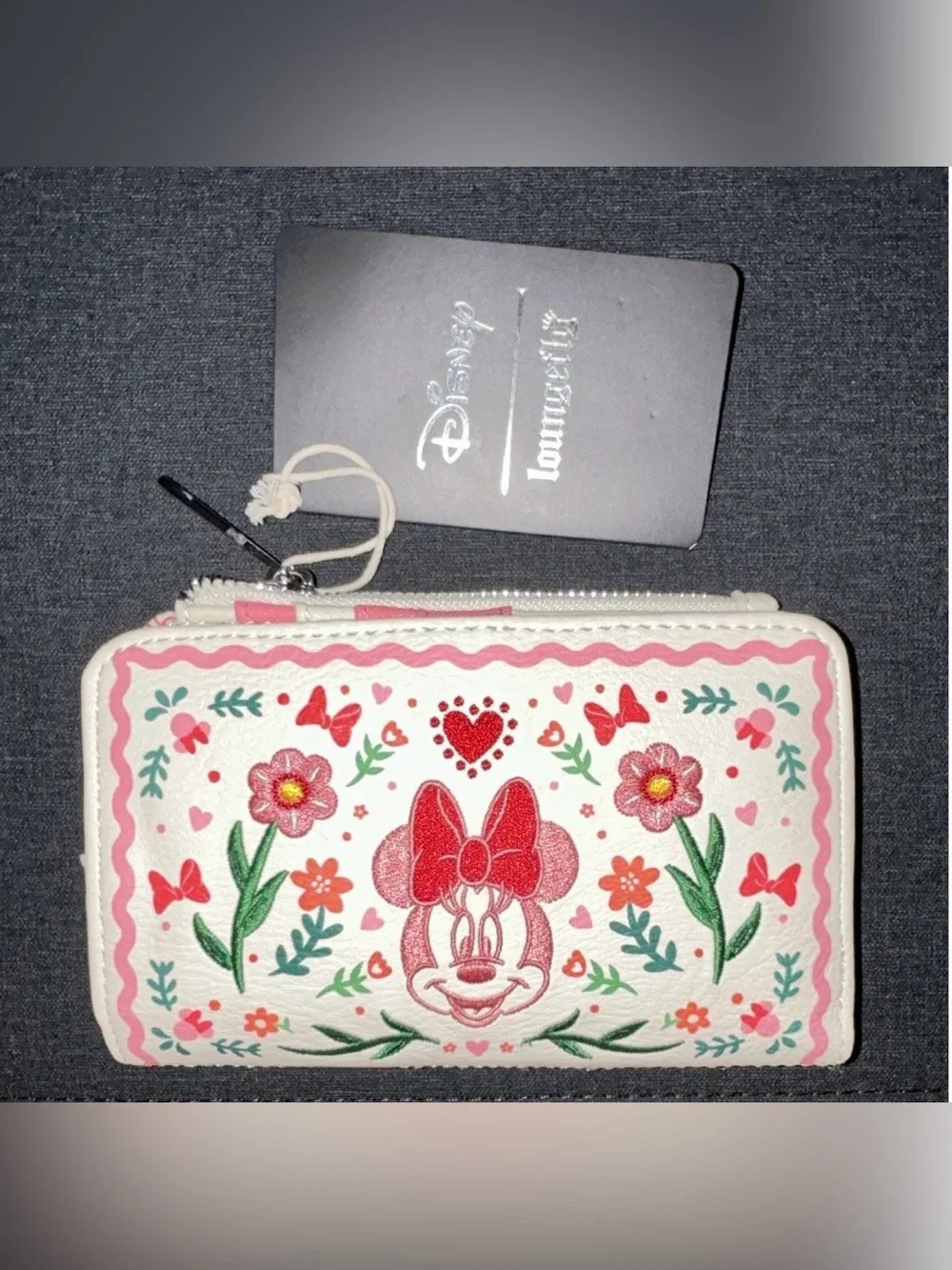 NEW w Tags Loungefly Disney Minnie Mouse Floral Embroidered Zip Around Wallet
